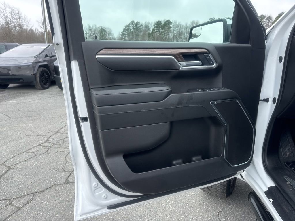 Used 2025 Chevrolet Silverado 1500 LT w/ Work Truck Package image 26