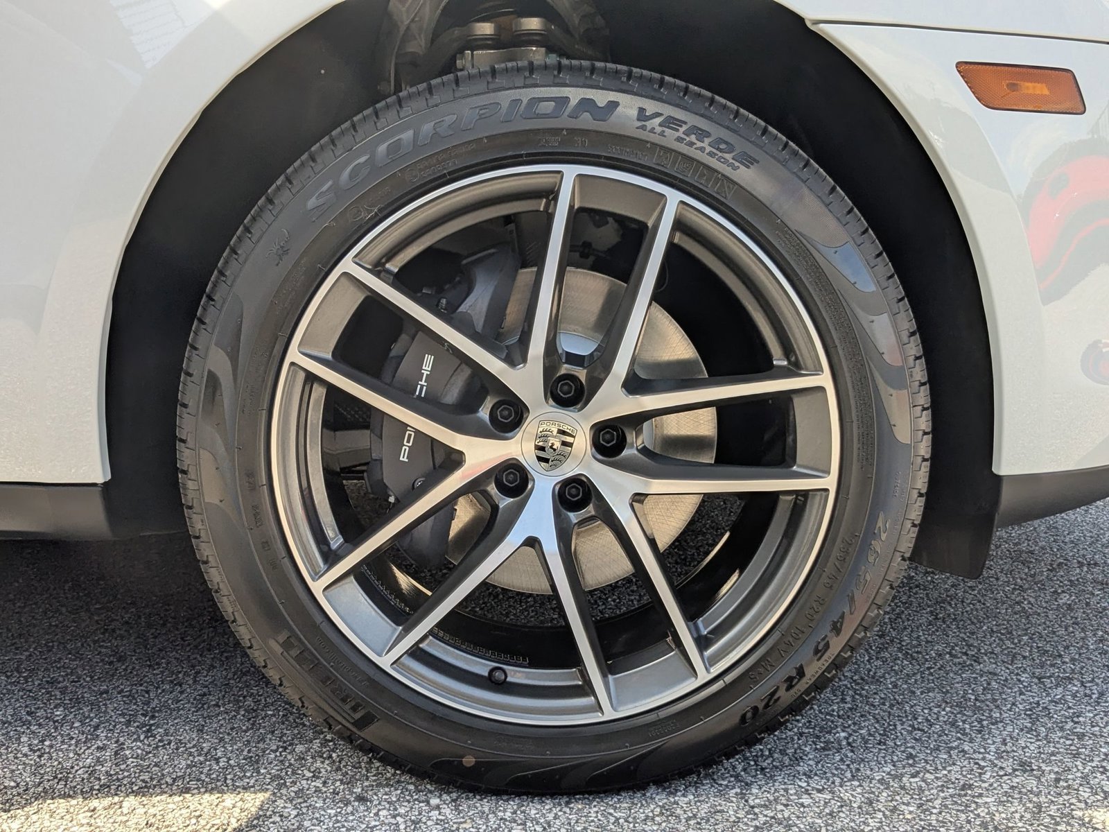 New 2026 Porsche Macan image 30