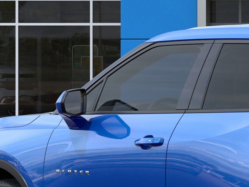 New 2025 Chevrolet Blazer LT image 13