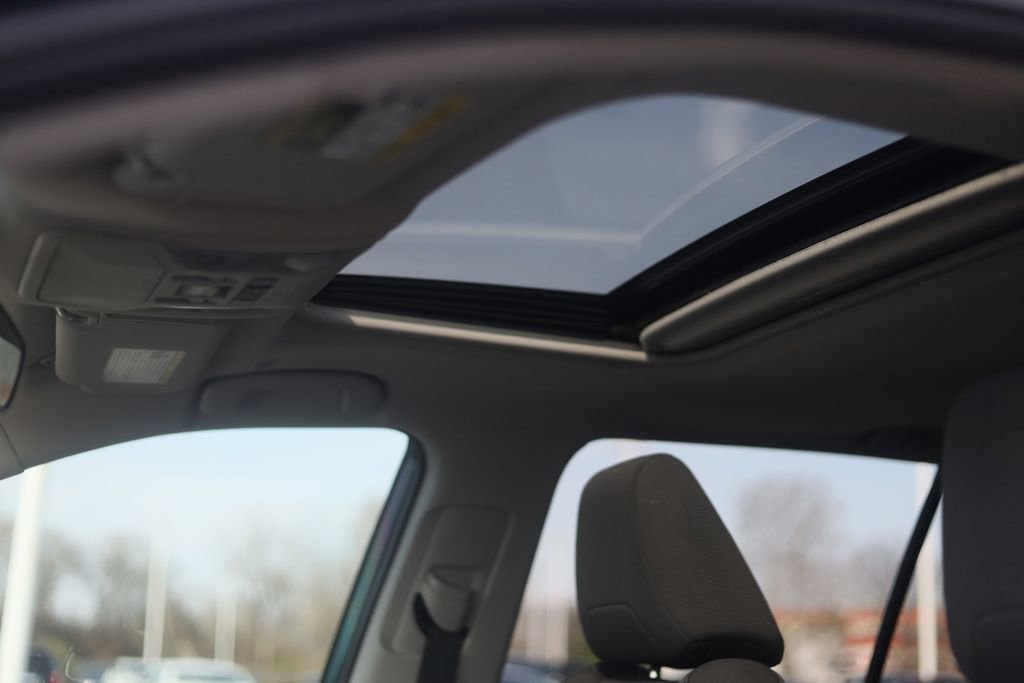 Used 2023 Toyota RAV4 XLE w/ Convenience Package image 29