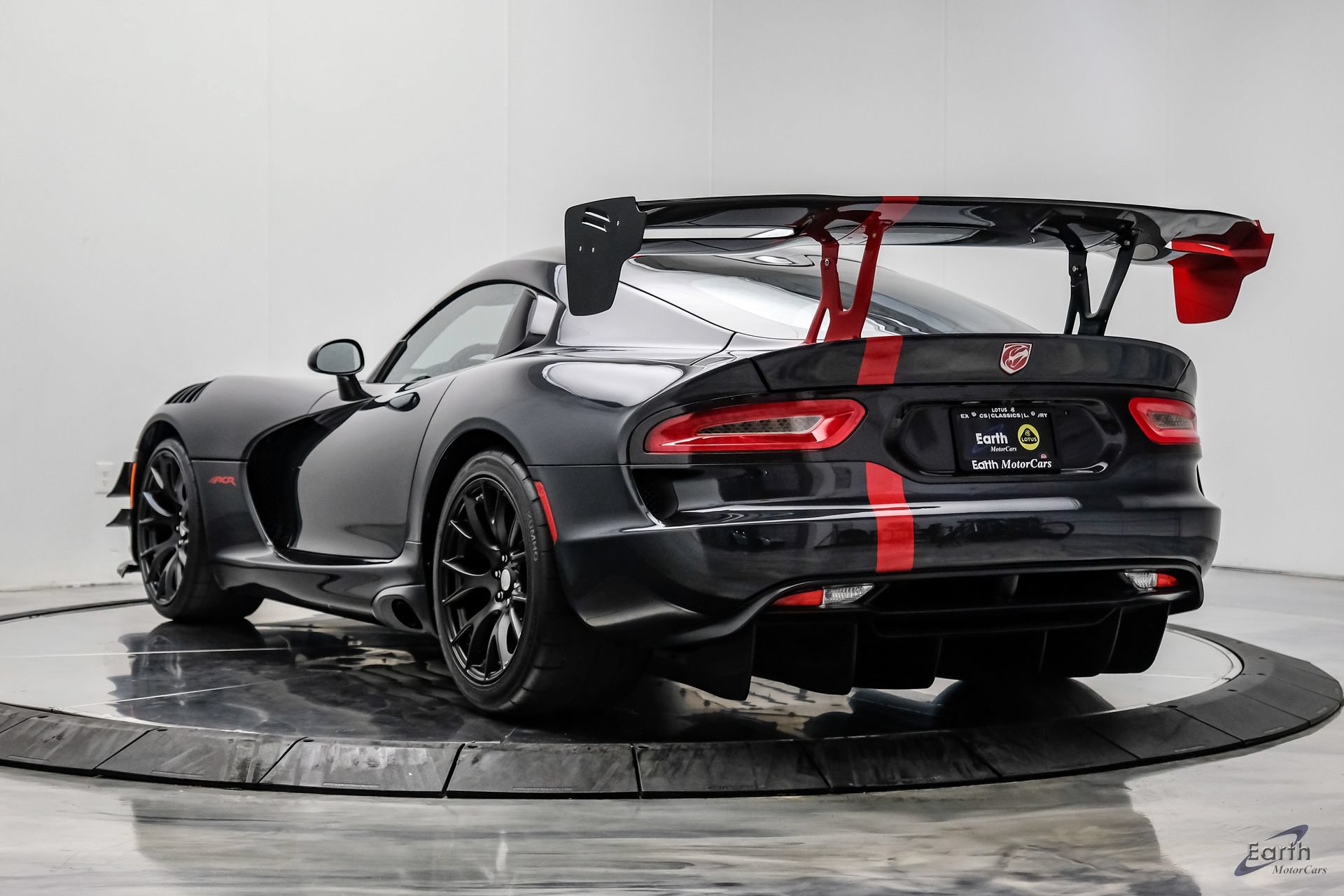 Used 2017 Dodge Viper ACR w/ Extreme Aero Package RWD image 13