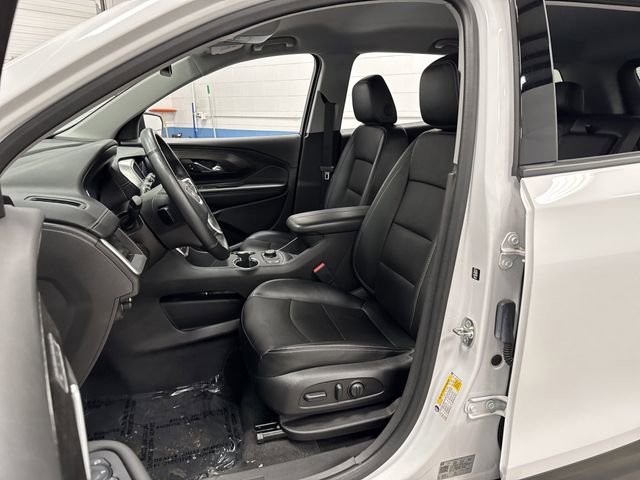 Used 2024 GMC Terrain SLT image 4
