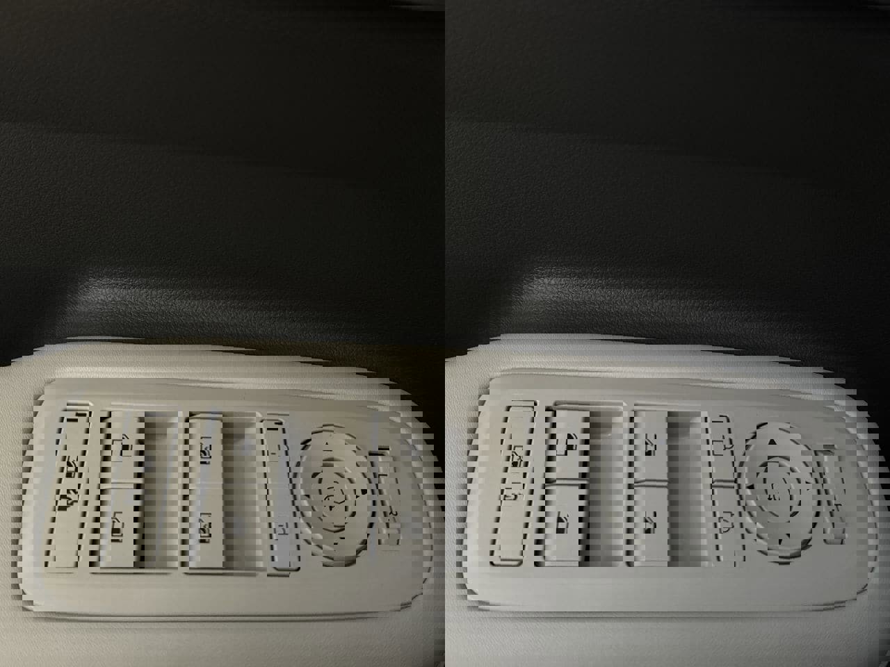 Certified 2025 Hyundai Santa Fe Limited image 12