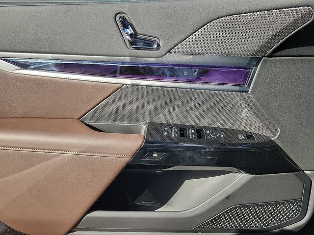 Used 2026 BMW 760i xDrive AWD/4WD image 21