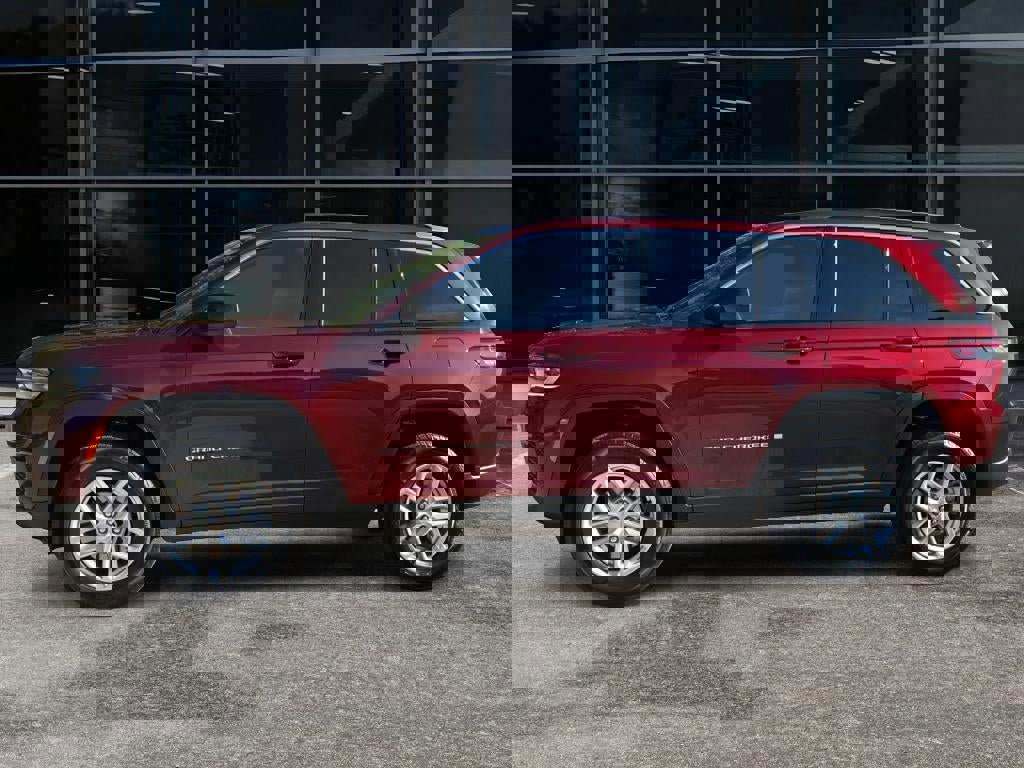 New 2025 Jeep Grand Cherokee Laredo X w/ Luxury Tech Group I image 4