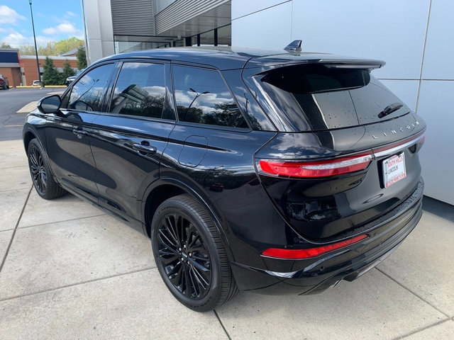 Used 2023 Lincoln Corsair AWD w/ Equipment Group 101A image 3