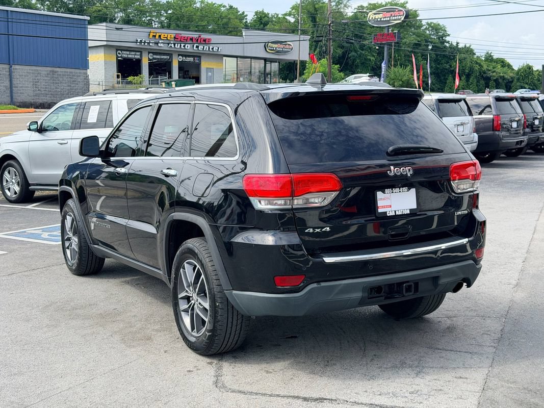 Used 2018 Jeep Grand Cherokee Limited AWD/4WD image 4