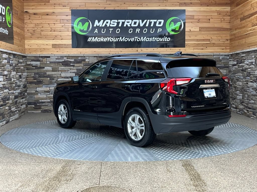 Used 2023 GMC Terrain SLE w/ Driver Convenience Package AWD/4WD image 9