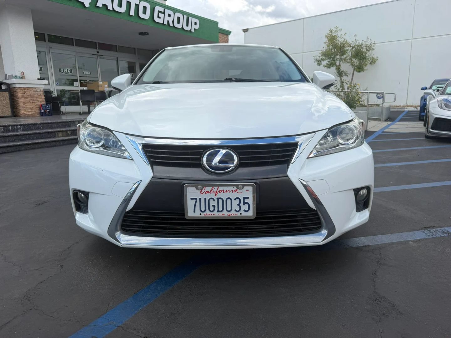 Used 2016 Lexus CT 200h w/ Accessory Package 2 FWD image 3