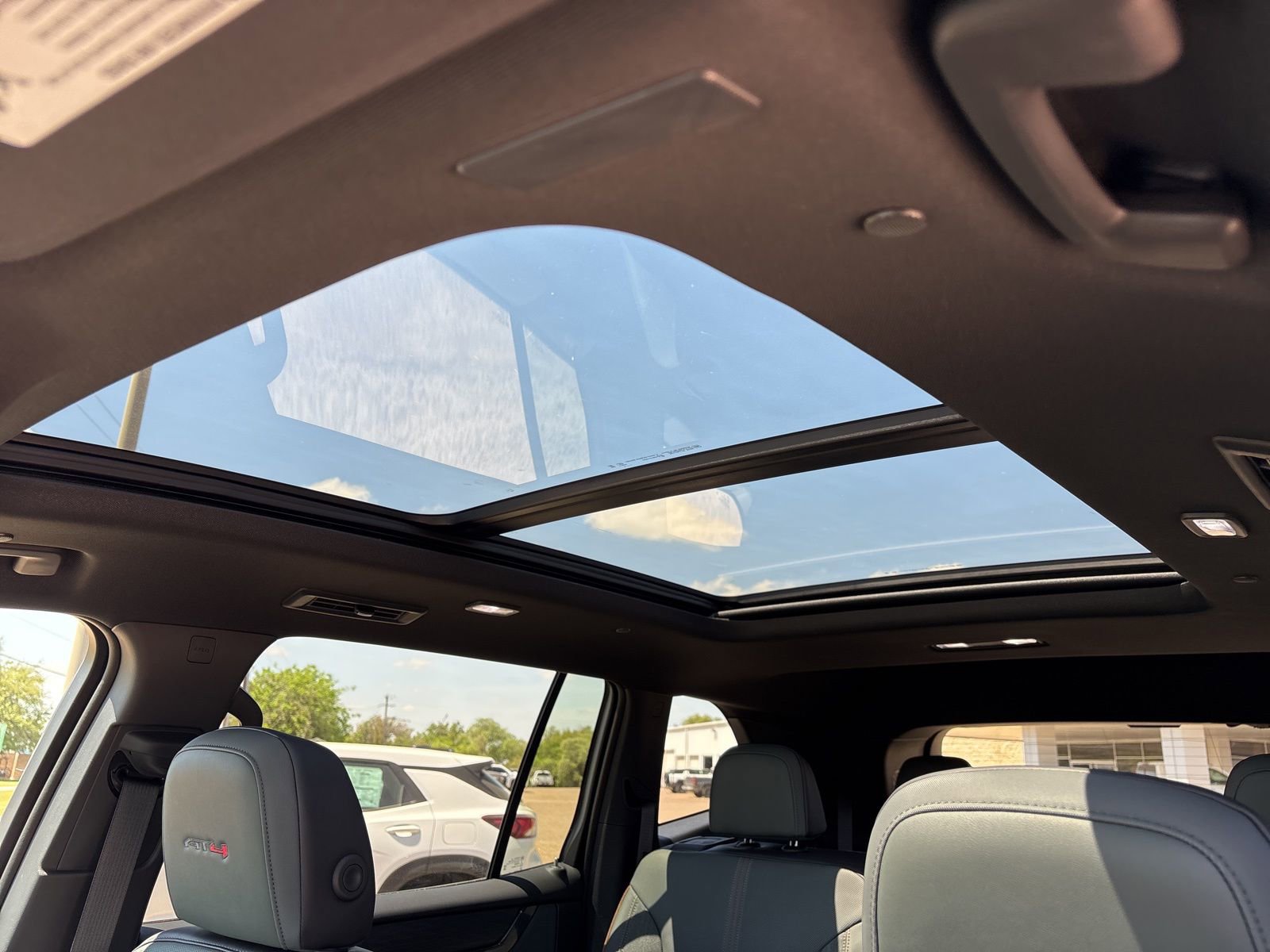 New 2026 GMC Acadia AT4 image 10