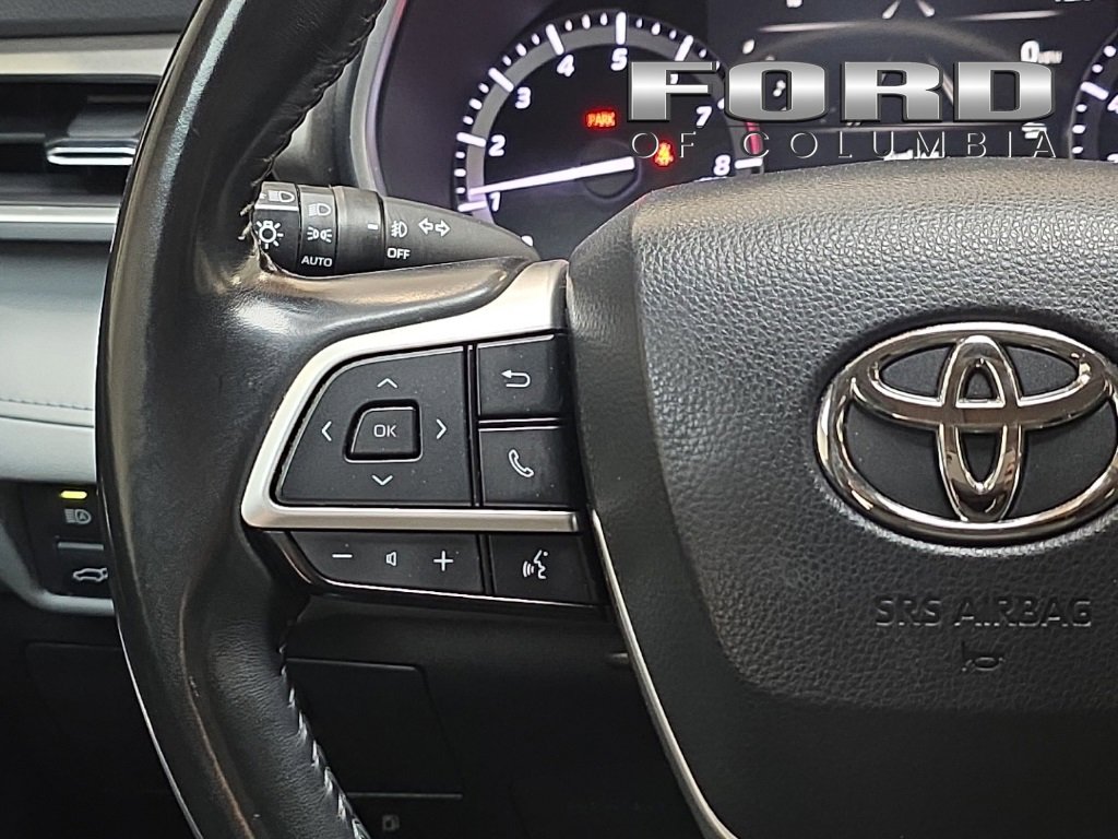 Used 2022 Toyota Highlander XLE image 25