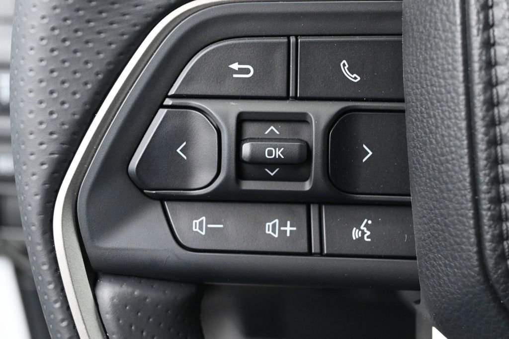 Certified 2026 Toyota 4Runner Platinum AWD/4WD image 18