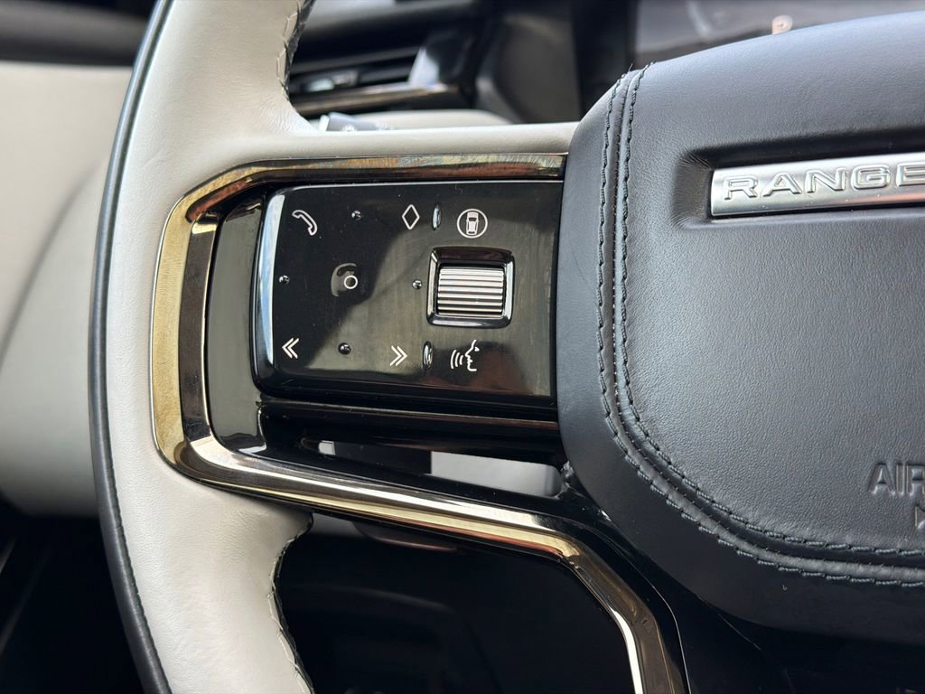 Used 2025 Land Rover Range Rover Velar Dynamic SE image 25