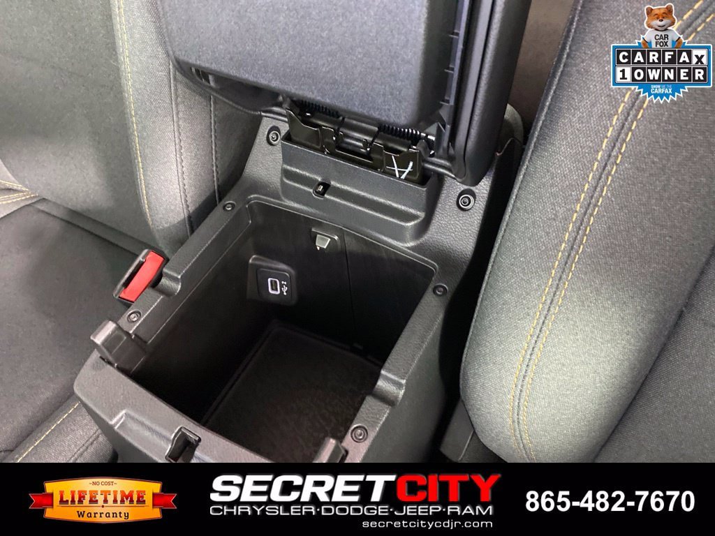 Used 2025 Jeep Gladiator Mojave AWD/4WD image 26