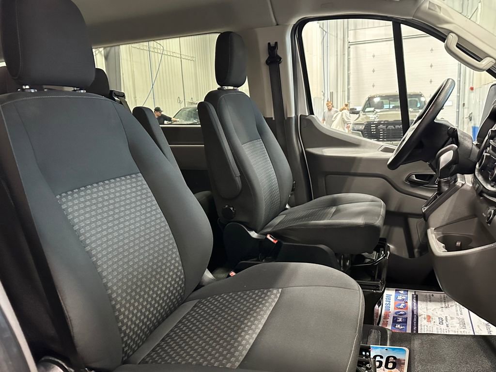 Used 2023 Ford Transit 350 XL image 31