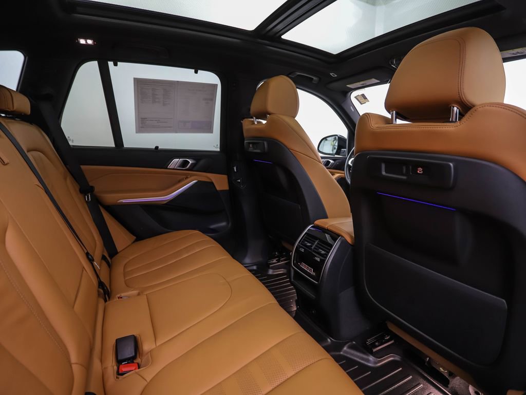 Used 2022 BMW X5 xDrive40i w/ M Sport Package image 25