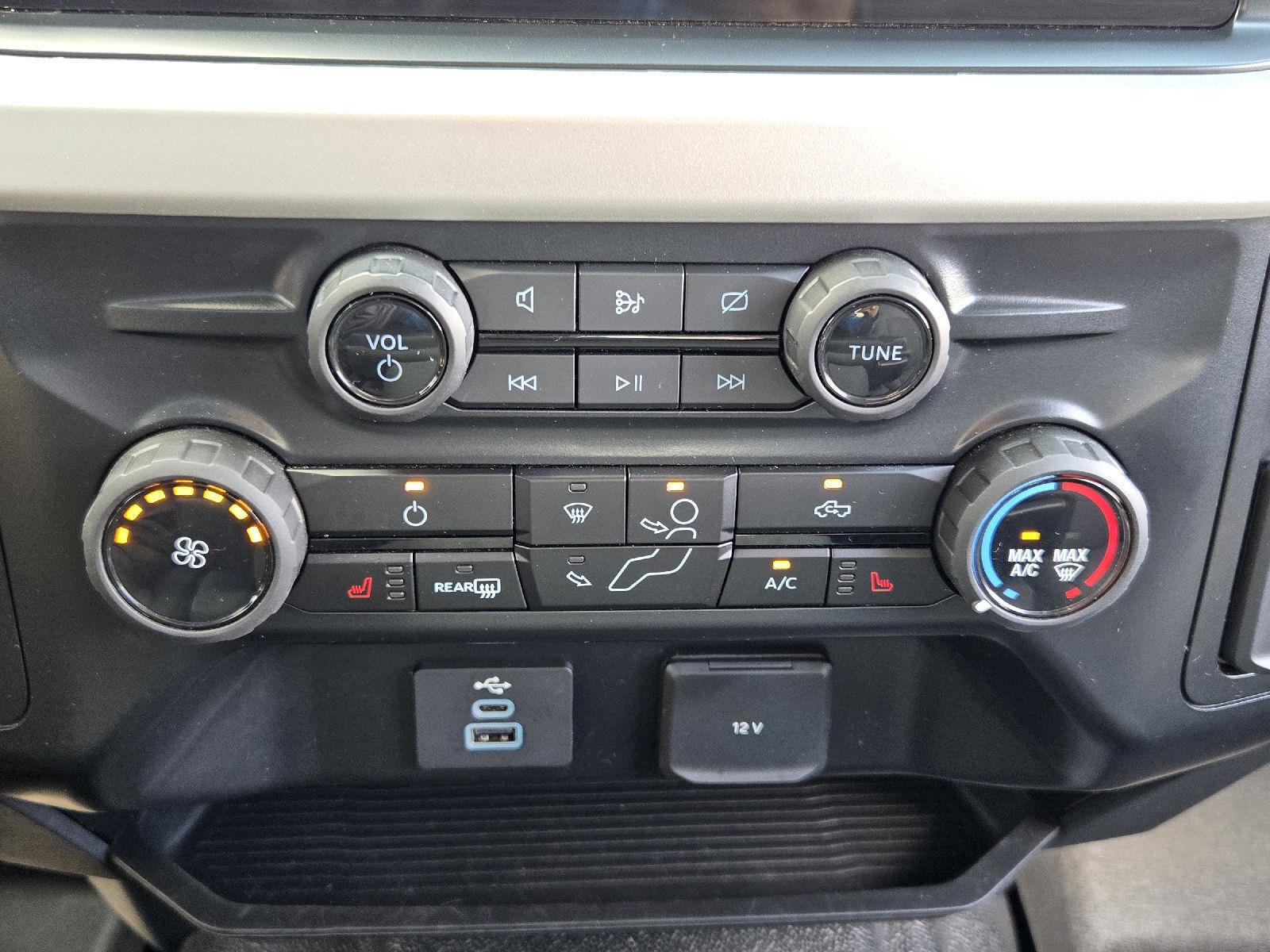 Used 2024 Ford F250 XLT w/ XLT Premium Package AWD/4WD image 18