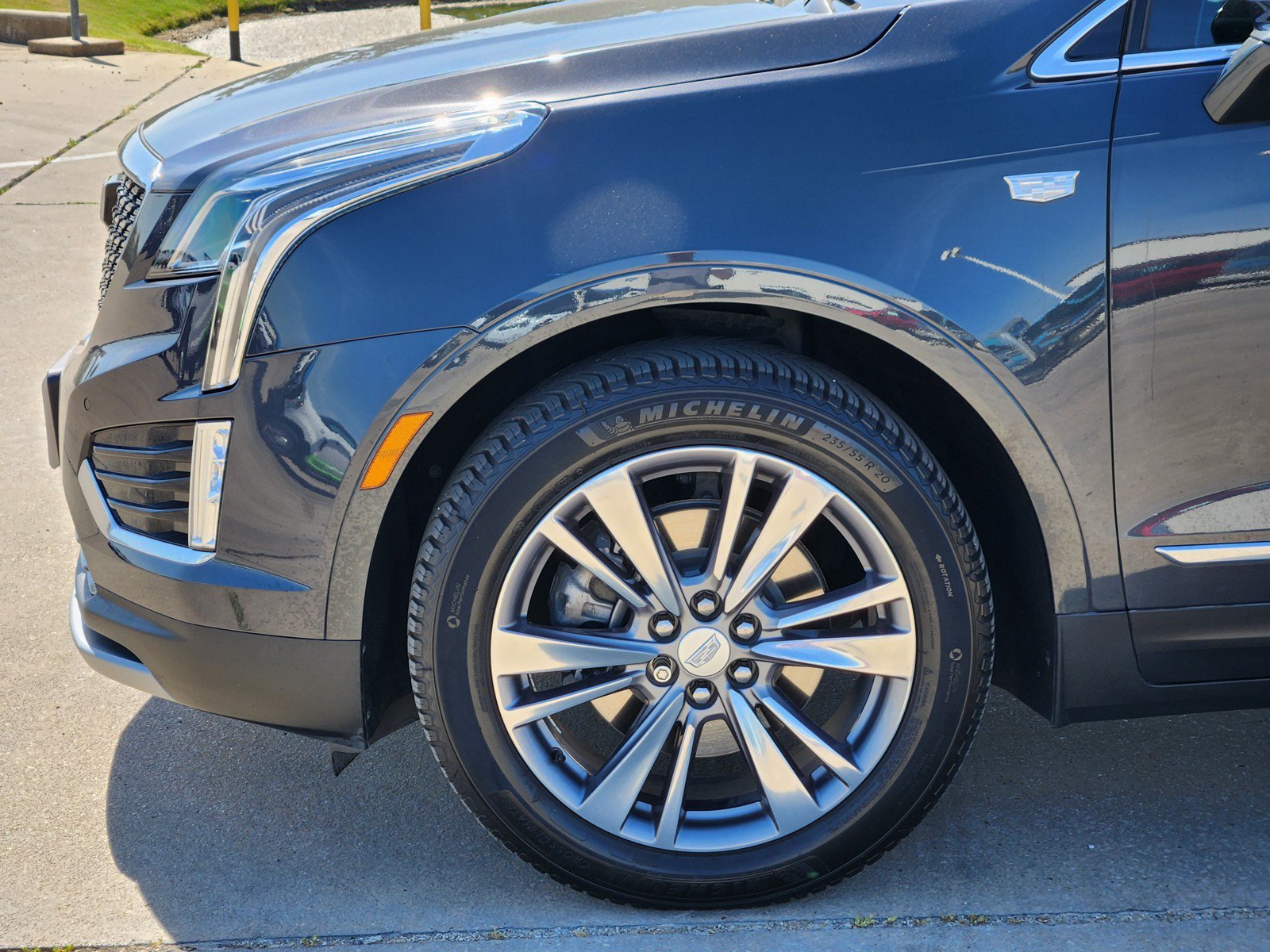 Used 2021 Cadillac XT5 Premium Luxury w/ LPO, Floor Liner Package FWD image 27