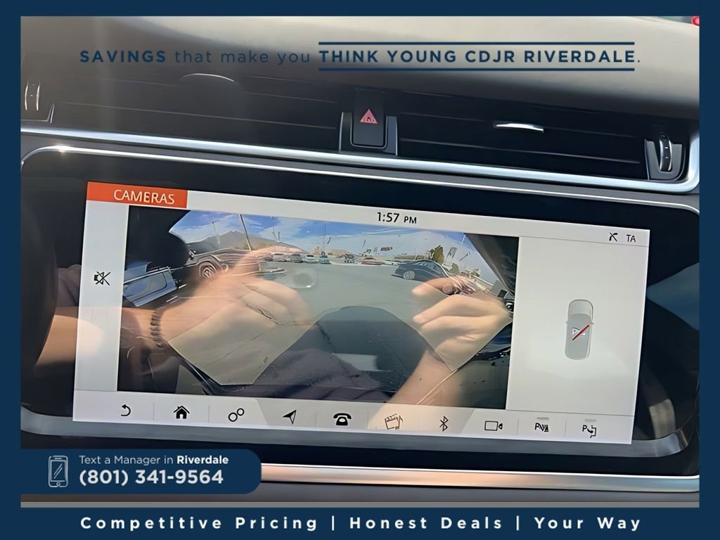 Used 2020 Land Rover Range Rover Evoque SE image 31