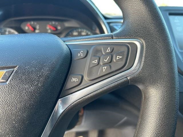 Used 2018 Chevrolet Malibu LT image 18