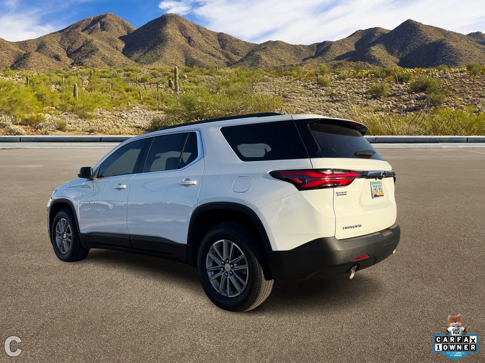 Certified 2023 Chevrolet Traverse LT image 3