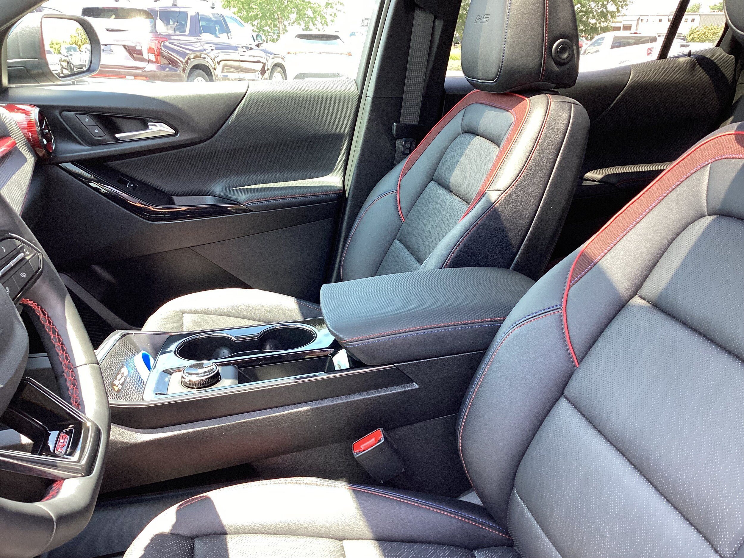 Used 2026 Chevrolet Equinox RS w/ Convenience Package III AWD/4WD image 12