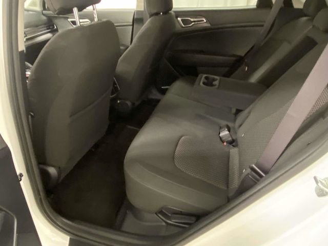 Used 2023 Kia Sportage LX image 8