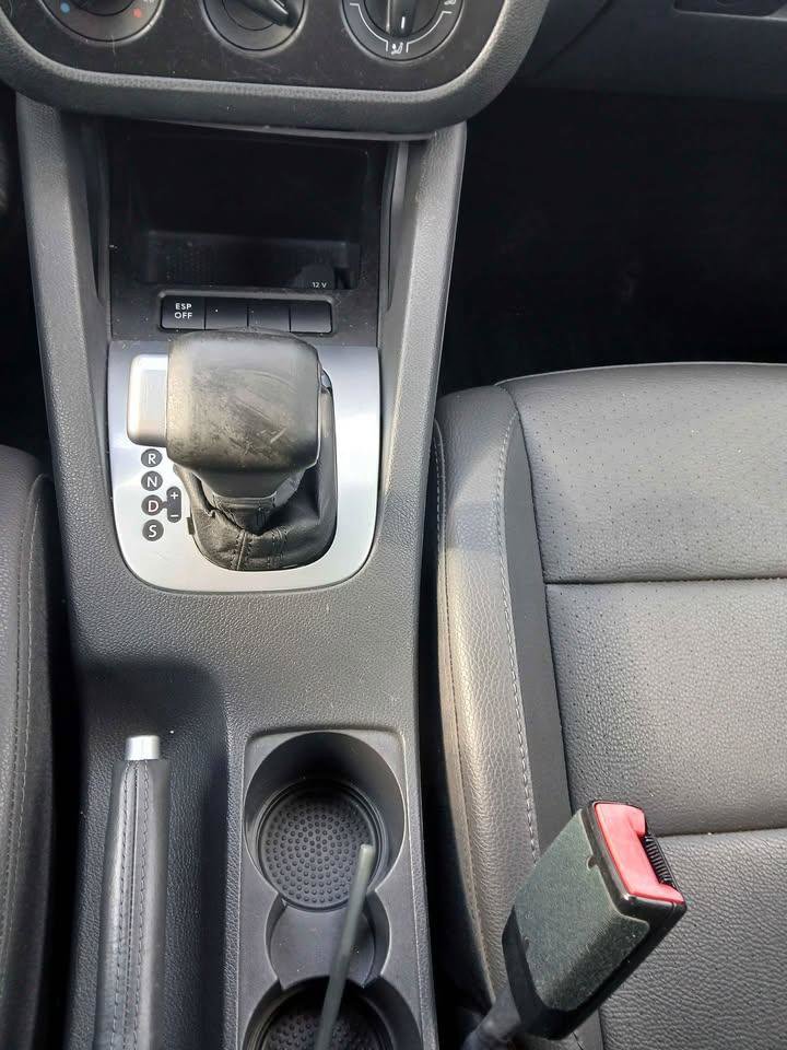 Used 2008 Volkswagen Jetta SEL FWD image 9