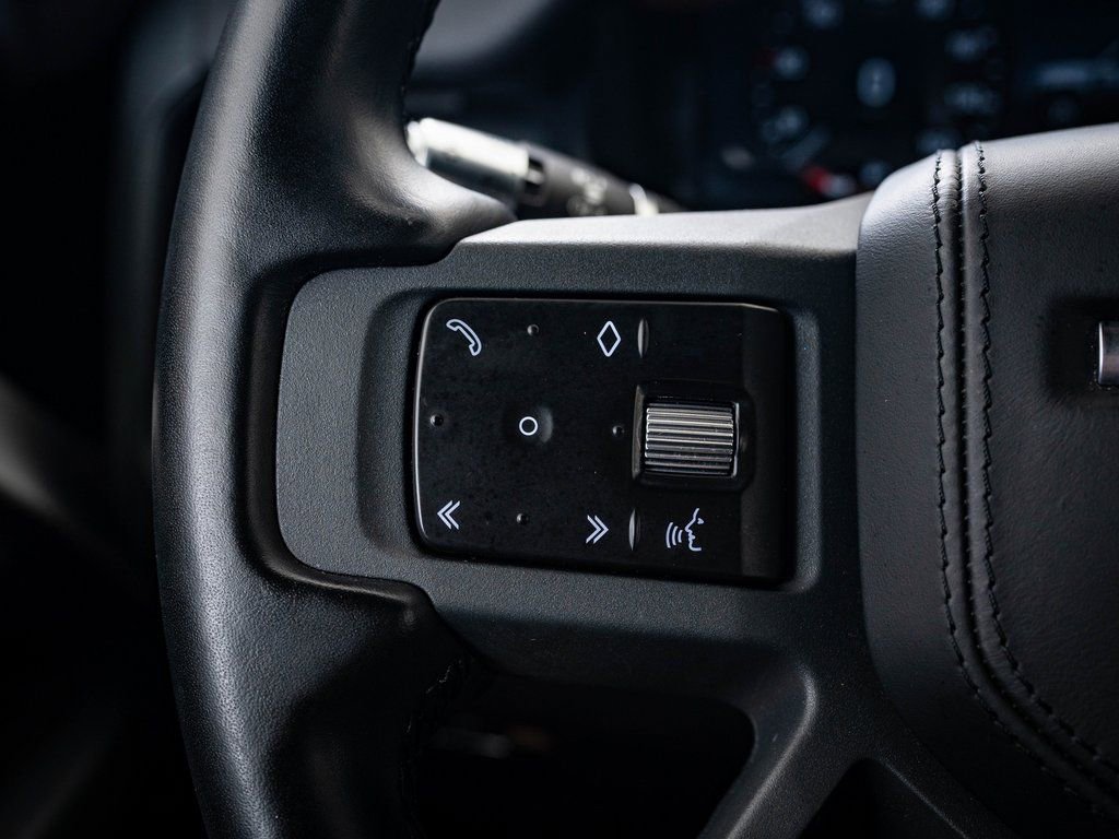 Used 2021 Land Rover Defender 110 X-Dynamic HSE AWD/4WD image 24