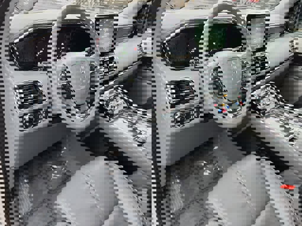 Used 2019 Lincoln Navigator Reserve w/ Cargo Package image 14