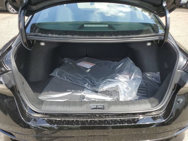 New 2026 Nissan Sentra SR w/ SR Premium Package FWD image 29