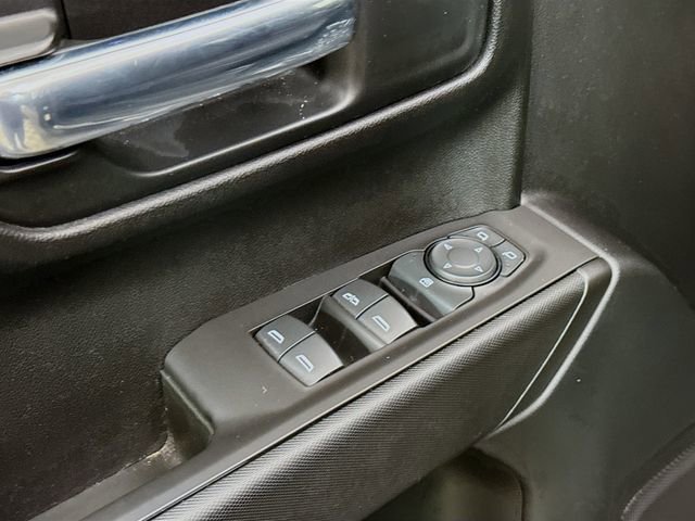 Used 2020 Chevrolet Silverado 1500 Custom w/ Custom Value Package image 19