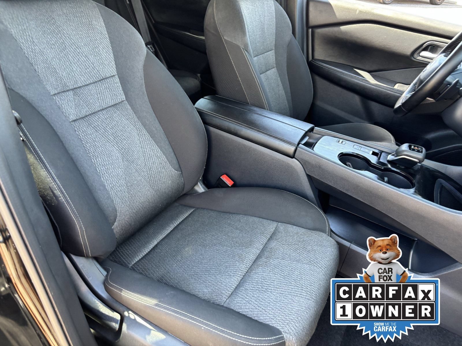 Used 2025 Nissan Rogue SV FWD image 11