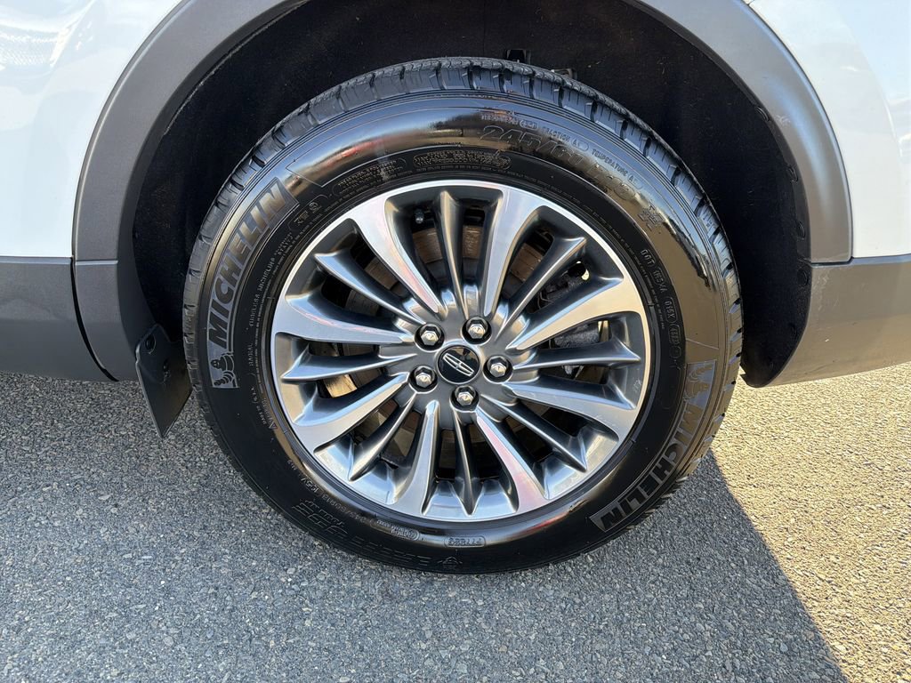 Certified 2023 Lincoln Nautilus AWD w/ Premium Package image 31