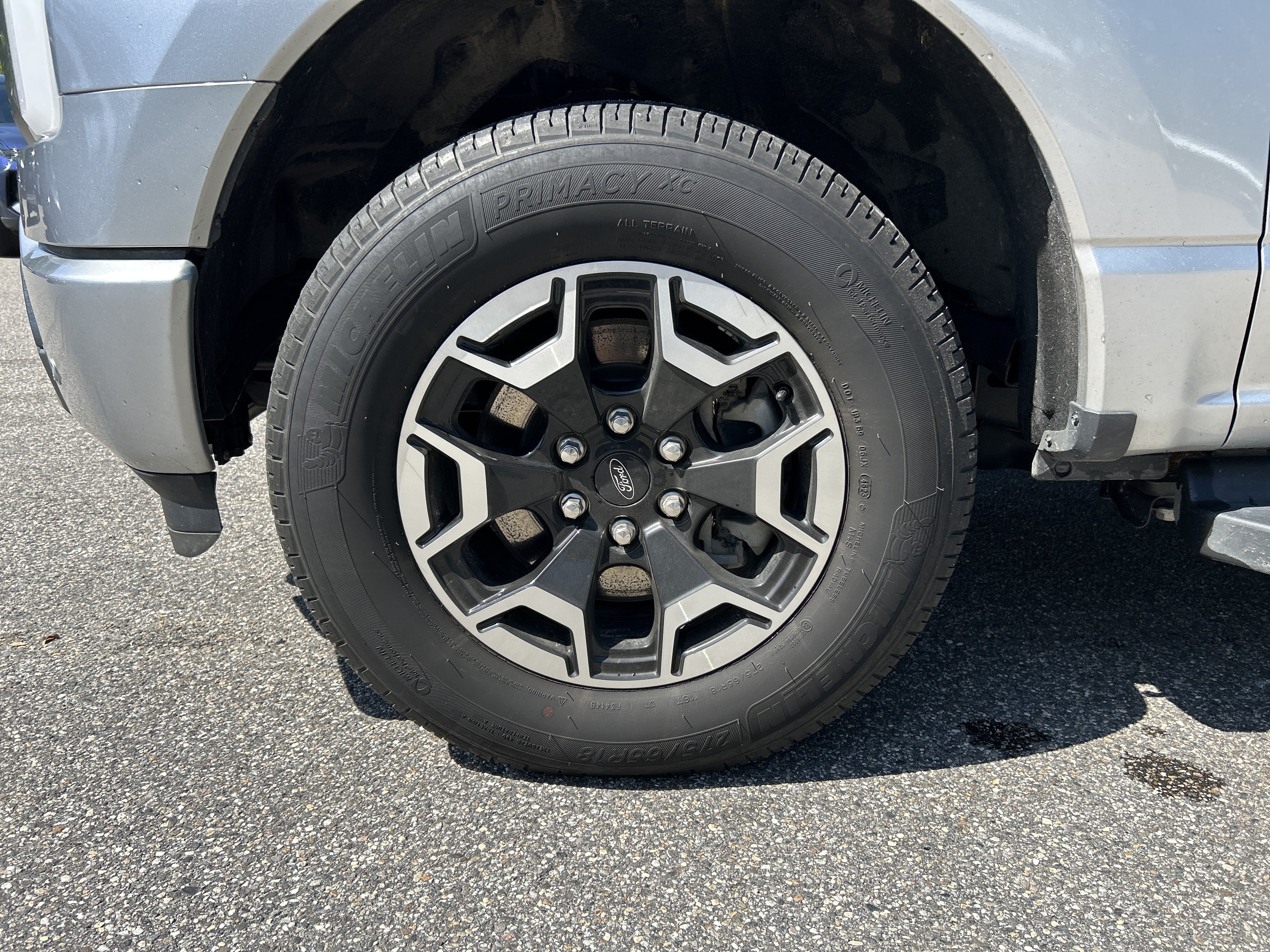 Used 2023 Ford F150 Lightning XLT AWD/4WD image 12
