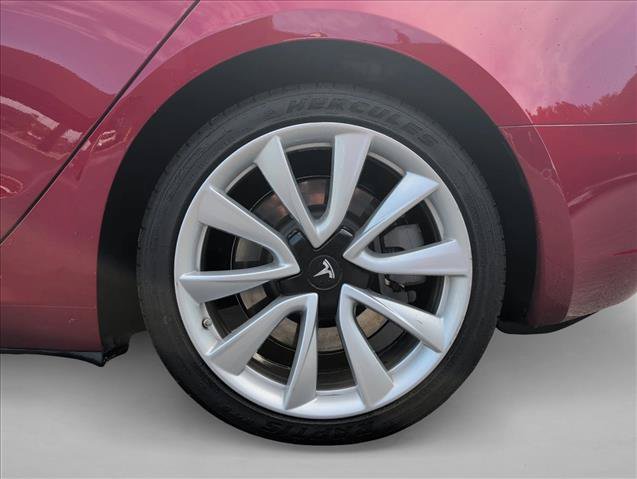 Used 2018 Tesla Model 3 Long Range RWD image 29