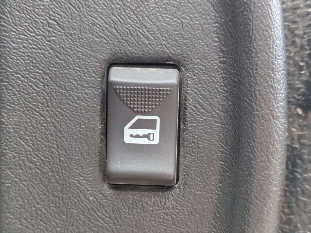 Used 2025 Chevrolet Express 2500 w/ Driver Convenience Package RWD image 14