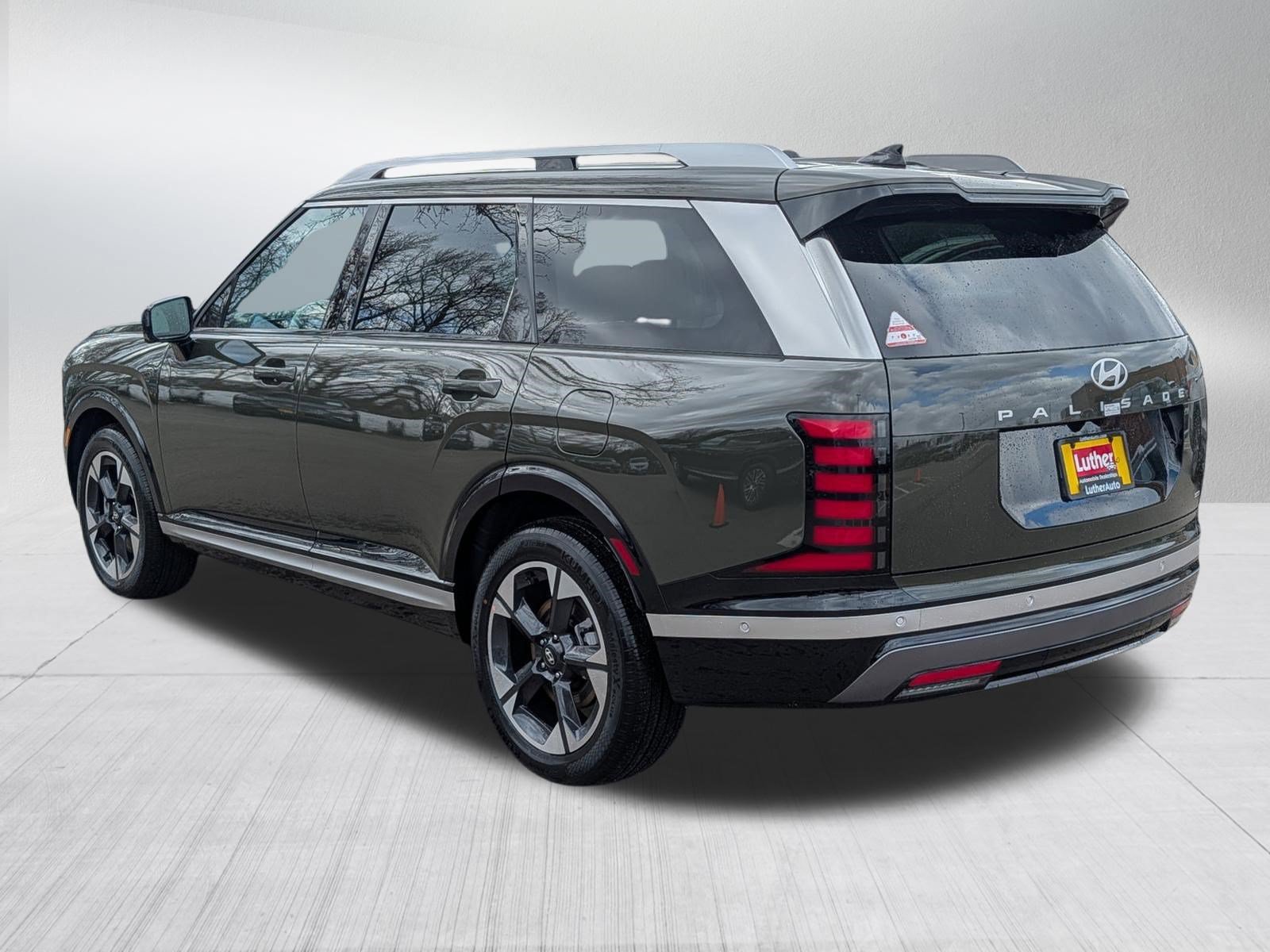 New 2026 Hyundai Palisade Limited AWD/4WD image 3