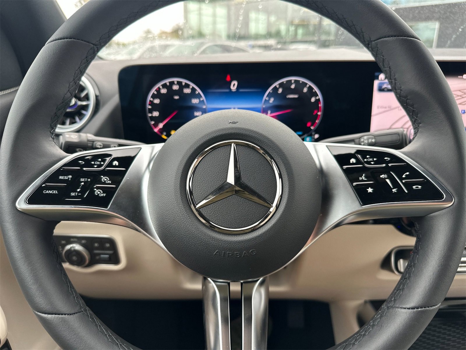 New 2025 Mercedes-Benz GLA 250 image 25