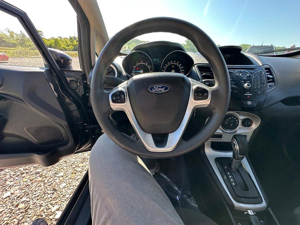 Used 2019 Ford Fiesta SE FWD image 14