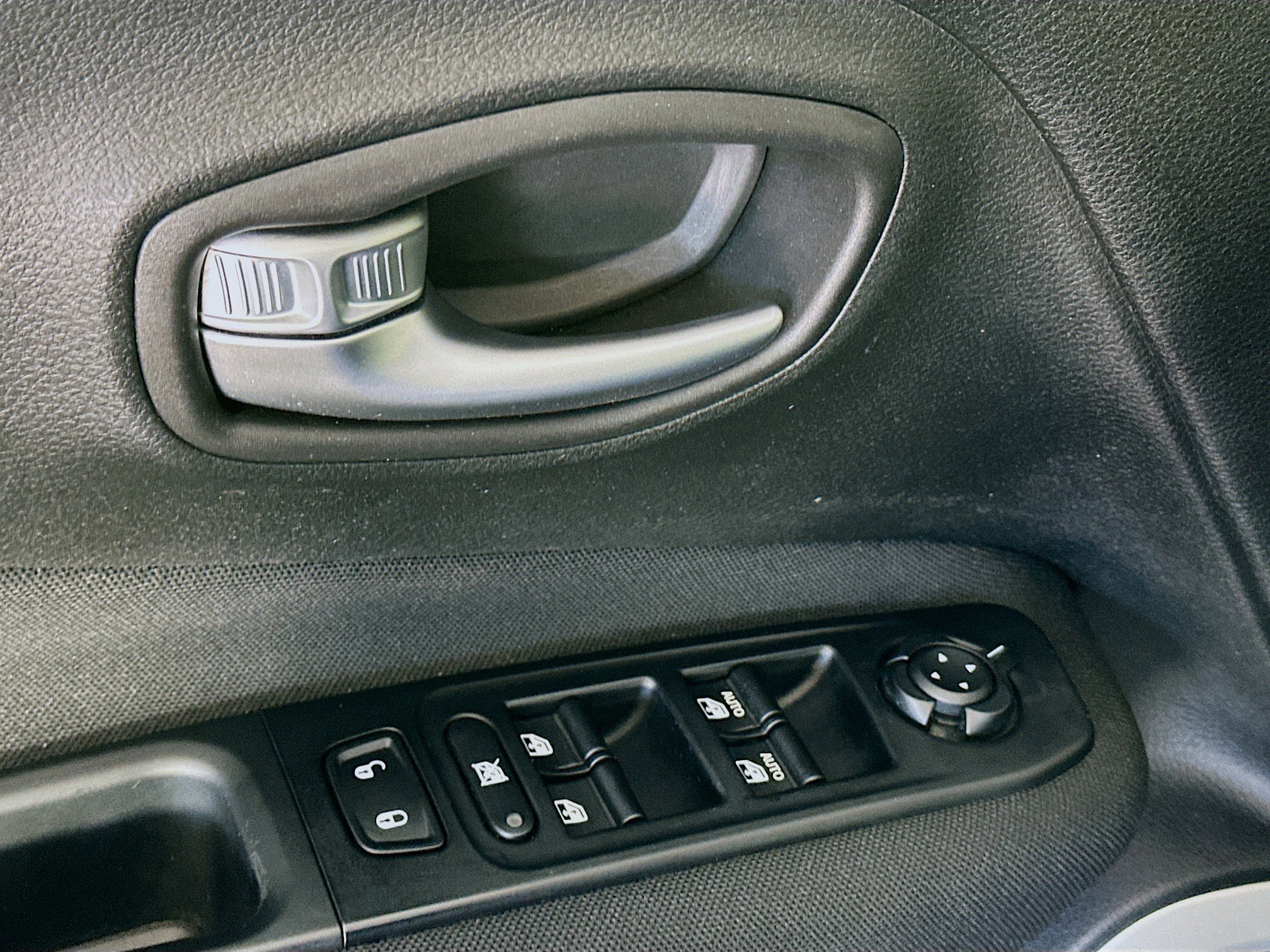 Used 2020 Jeep Renegade Sport image 15