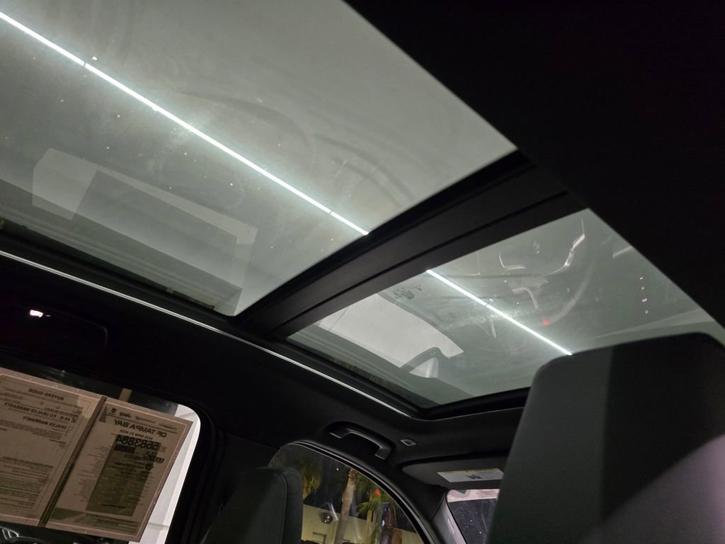 Used 2025 BMW X1 M35i image 37