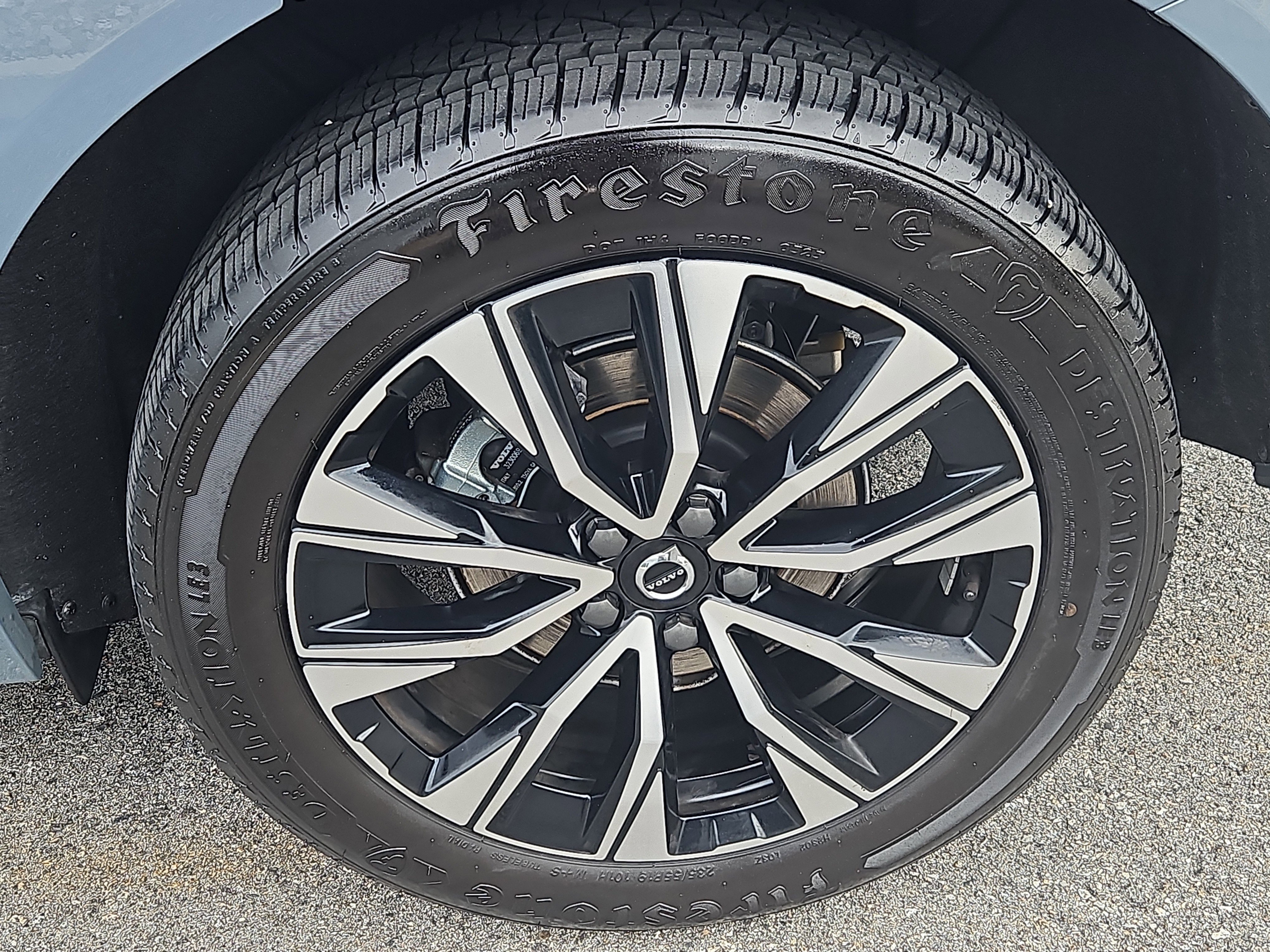 Used 2024 Volvo XC60 B5 Core w/ Climate Package image 27