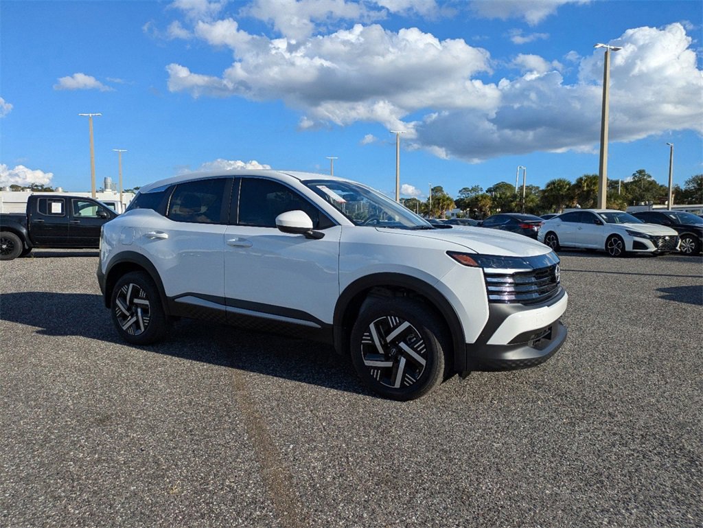 New 2025 Nissan Kicks SV w/ Charging Package image 2