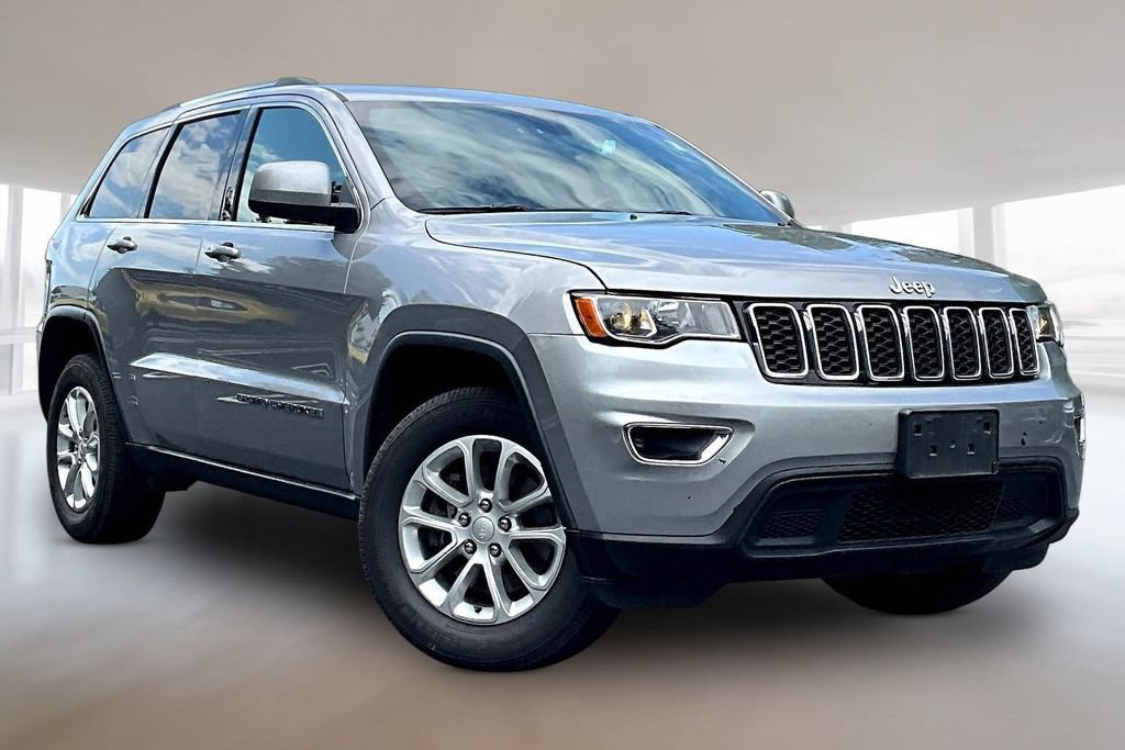 Used 2021 Jeep Grand Cherokee Laredo AWD/4WD image 1