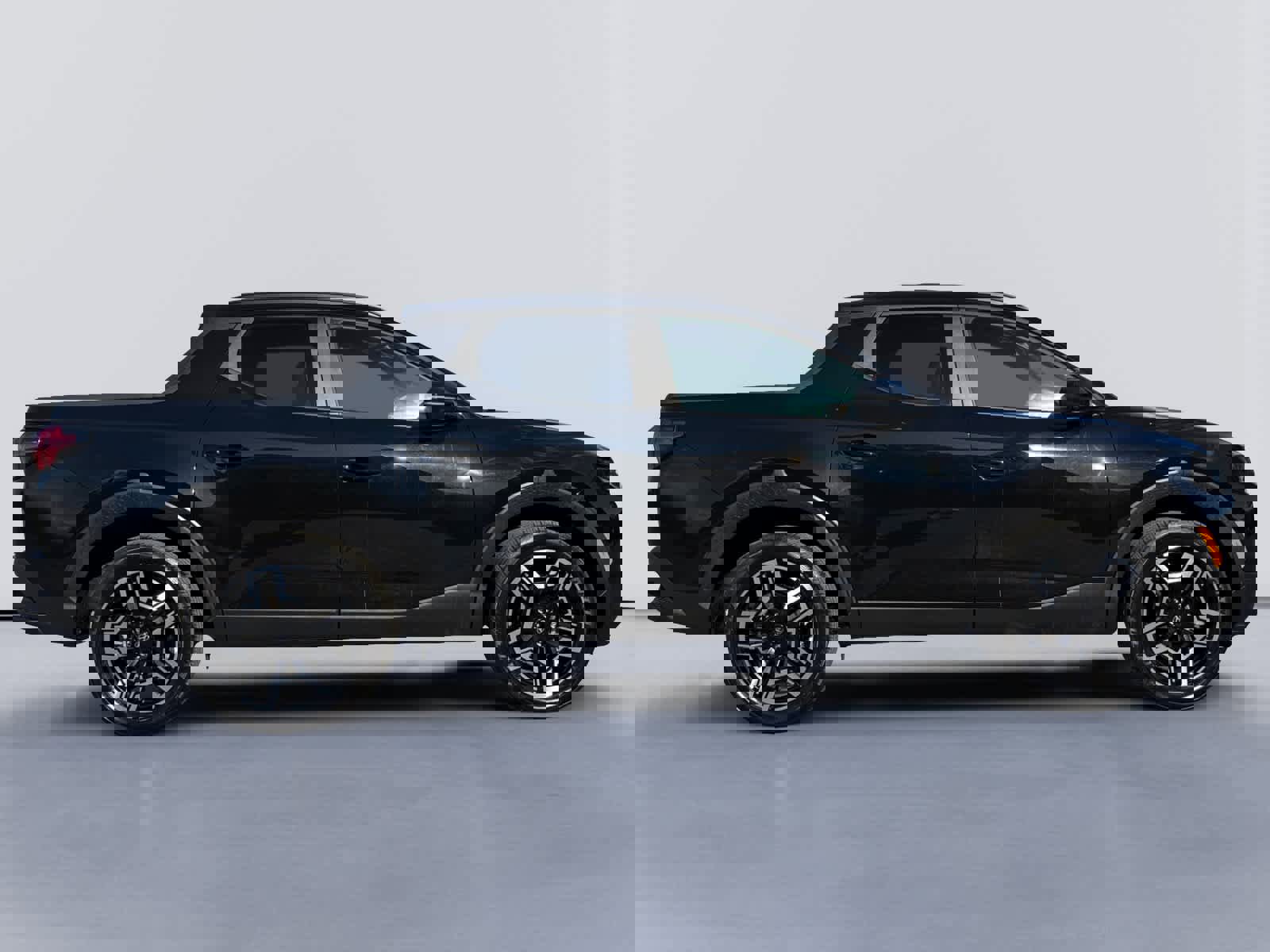 Certified 2025 Hyundai Santa Cruz Limited image 2