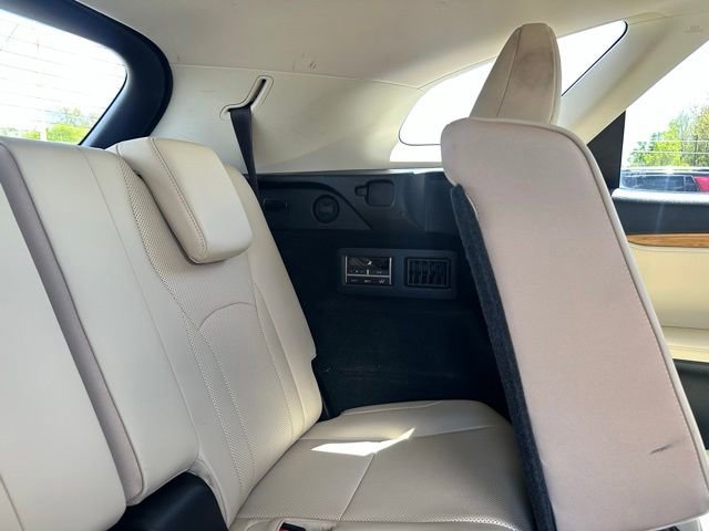Used 2022 Lexus RX 350L Premium w/ Premium Package AWD/4WD image 13