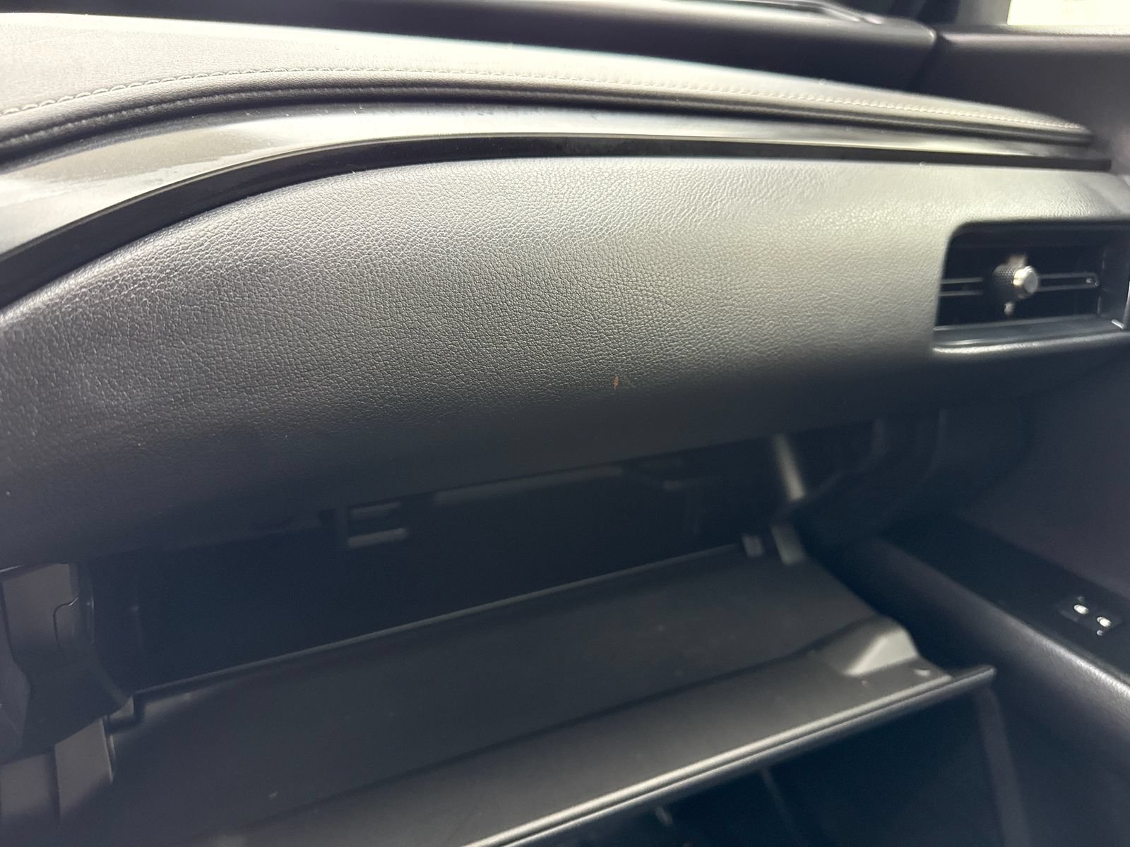 Used 2020 Lexus UX 200 w/ Accessory Package FWD image 33