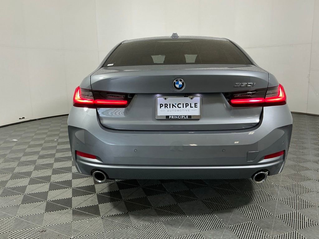 Certified 2025 BMW 330i Sedan w/ Convenience Package RWD image 6