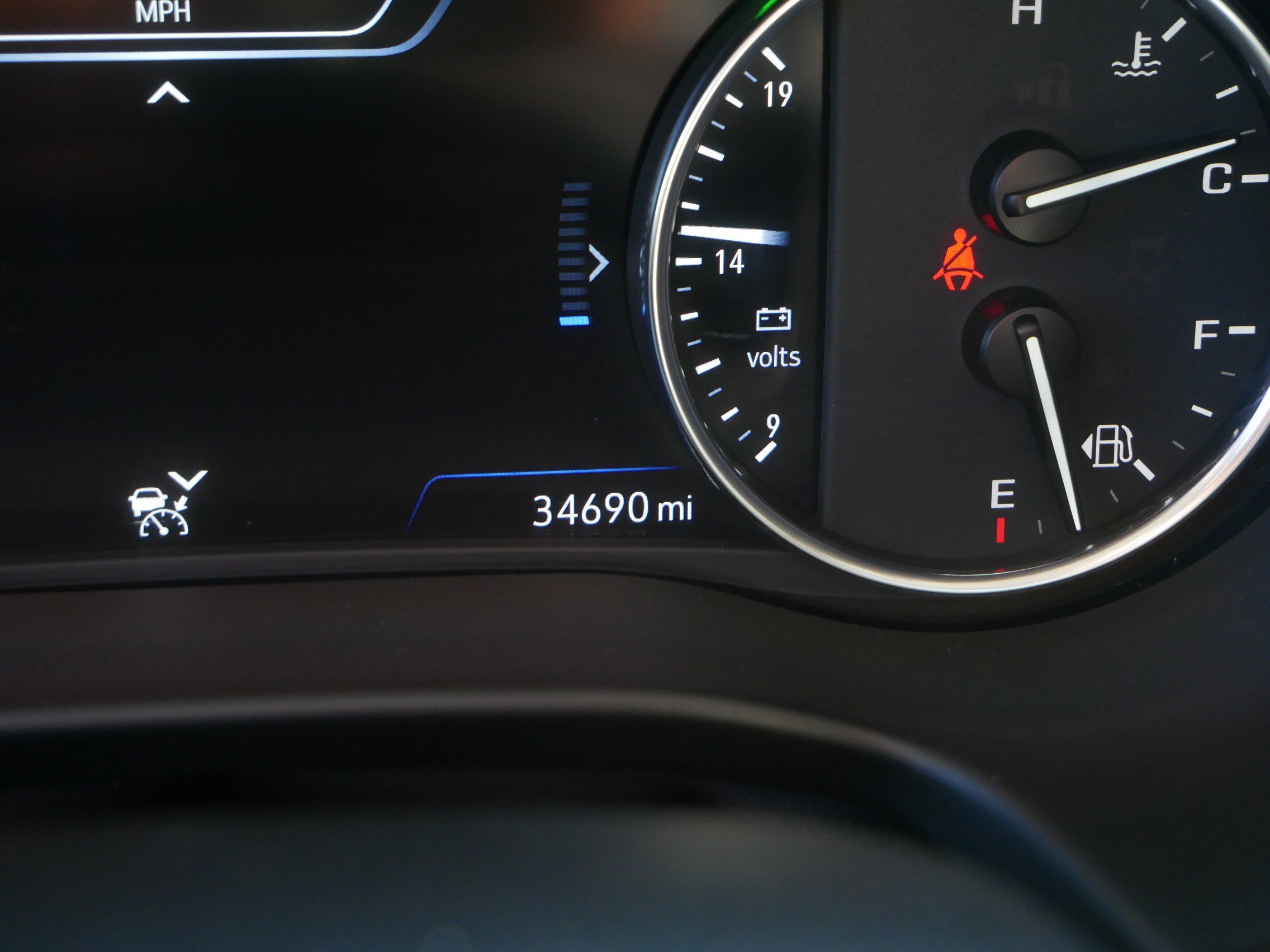 Certified 2023 Buick Enclave Avenir w/ Trailering Package, 5000 lbs. image 38